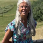 Gita - founder of My Menopause Journey and FAST.EAT.THRIVE!™